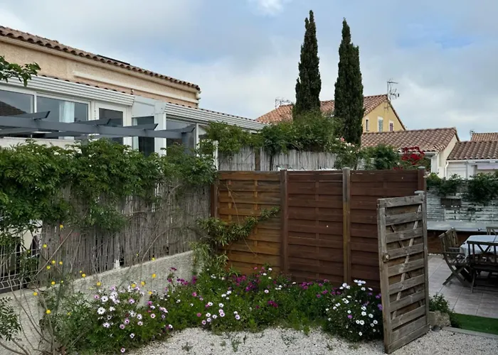 La Maison Bleue De St Pierre